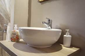 Olive House by Frangki