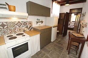 Olive House by Frangki