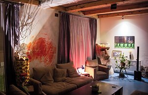 Korte Hotel Sleeps 14 With Courtyard