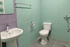 Korte Hotel Sleeps 14 With Courtyard