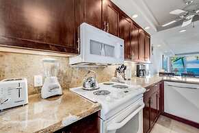 Royal Mauian, #607 2 Bedroom Condo by RedAwning