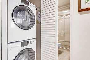 Royal Mauian, #607 2 Bedroom Condo by RedAwning