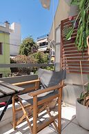 Modern Apartment in Thiseio with Balcony