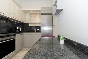 Modern Apartment in Thiseio with Balcony