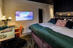 The Private Escape by Blue Medi Spa