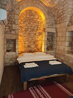 Pin Traveler House & Cocktail