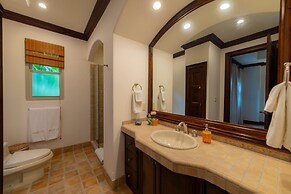 Marbella 6C 3 bed 3 1 2 Bath Ocean View