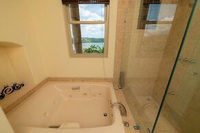 Marbella 6C 3 bed 3 1 2 Bath Ocean View