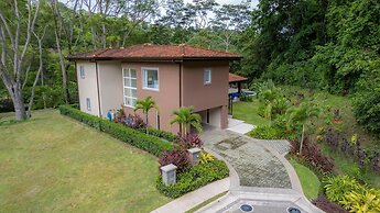 - Casa Forest 4 Bdrm Private Pool Family