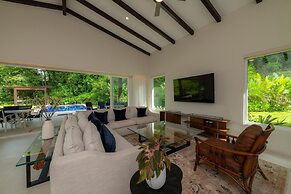 - Casa Forest 4 Bdrm Private Pool Family