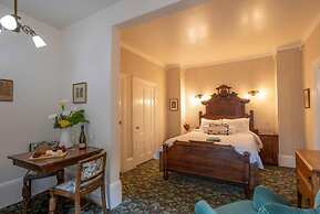 Dennen's Victorian Farmhouse