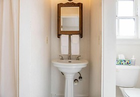 Dennen's Victorian Farmhouse