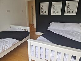 NEW! Grimsby Central, Spacious, 2 Bedrooms