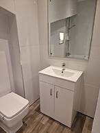 NEW! Grimsby Central, Spacious, 2 Bedrooms