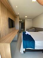 Flat com Ofurô 13 by La Playa