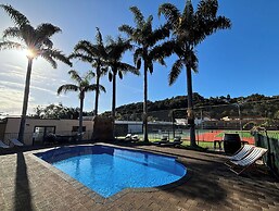 Palm Tree Lodge & Backpackers