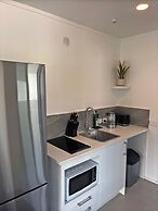 Palm Tree Lodge & Backpackers