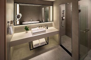 Modena by Fraser Vĩnh Yên