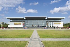 Modena by Fraser Vĩnh Yên