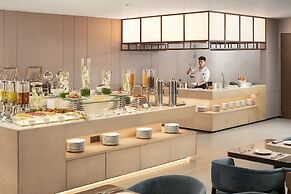 Modena by Fraser Vĩnh Yên