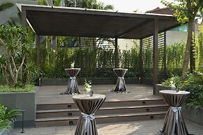 Modena by Fraser Vĩnh Yên