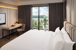 Modena by Fraser Vĩnh Yên