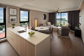 Modena by Fraser Vĩnh Yên