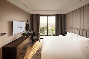 Modena by Fraser Vĩnh Yên