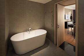 Modena by Fraser Vĩnh Yên