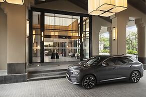 Modena by Fraser Vĩnh Yên