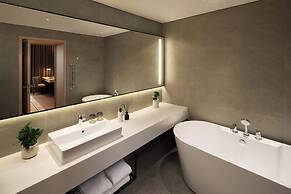 Modena by Fraser Vĩnh Yên