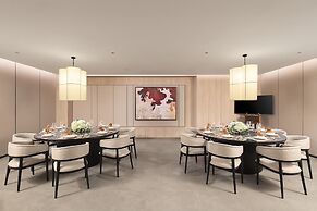 Modena by Fraser Vĩnh Yên