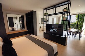 Onyx Beach Hotel