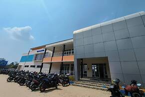 Mulyojaten Hotel & Resto