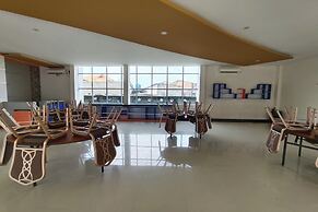 Mulyojaten Hotel & Resto