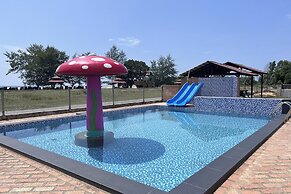 Saujana Villa Cherok Paloh, Kuantan Beach