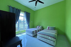 Saujana Villa Cherok Paloh, Kuantan Beach