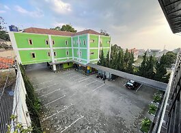 Hotel Cemara Hijau