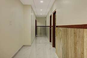 Hotel Royal Garuda Palace