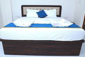 Hotel Royal Garuda Palace