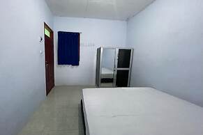 OYO 94160 Kost Btnompo Near SDI Bontosallang