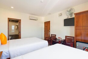 Lotus Rock Hotel DN by Bay Luxury