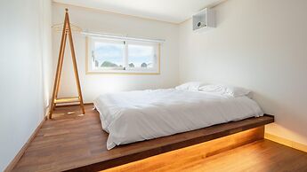 Jeju Staysosoheon Dokchae Pension