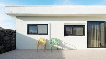 Jeju Staysosoheon Dokchae Pension