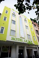 Hotel Le Roi Express Karol Bagh