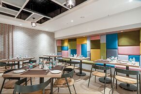 Hotel Le Roi Express Karol Bagh