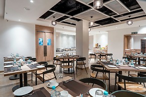 Hotel Le Roi Express Karol Bagh