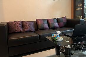 OYO 94159 Gateway Cicadas Apartment By Chery Properti