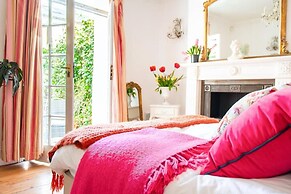 Beautiful 5 Bedroom Regency House / Pets Welcome