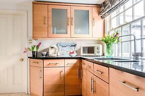 Beautiful 5 Bedroom Regency House / Pets Welcome